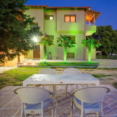 Tasos Apartment *